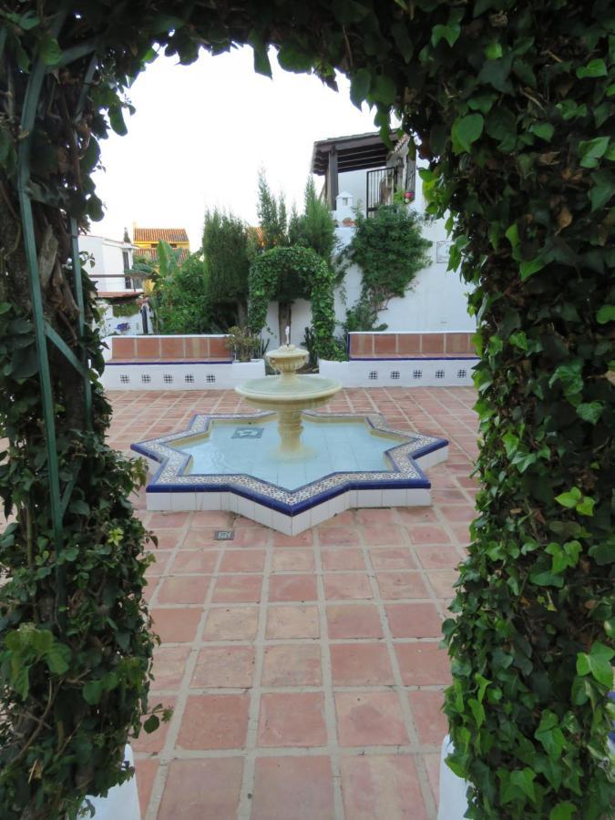 Apartamento bien situado en Marbella Exterior foto