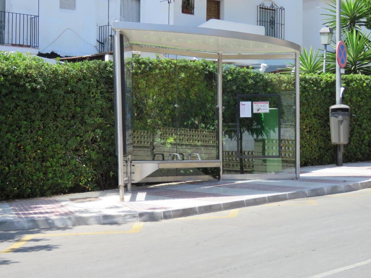 Apartamento bien situado en Marbella Exterior foto