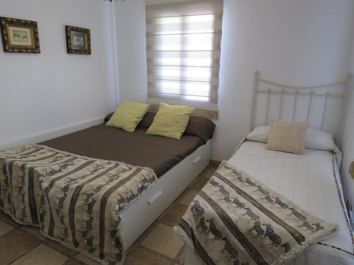 Apartamento bien situado en Marbella Exterior foto
