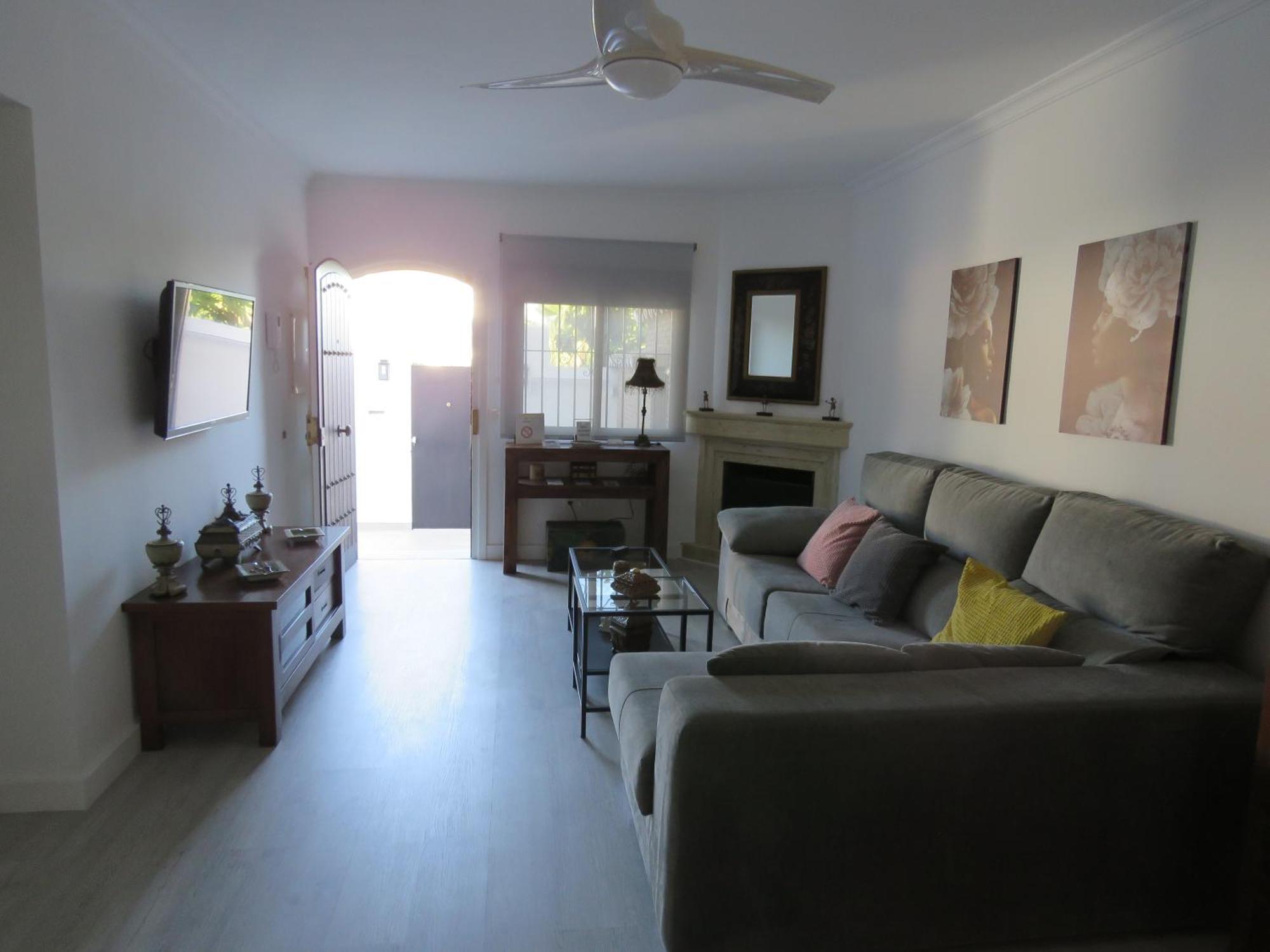 Apartamento bien situado en Marbella Exterior foto