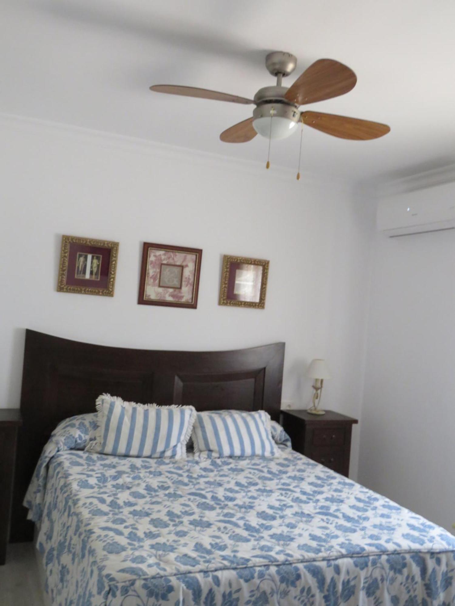 Apartamento bien situado en Marbella Exterior foto